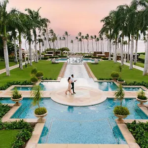 Grand & Spa, A Waldorf Astoria Resort
